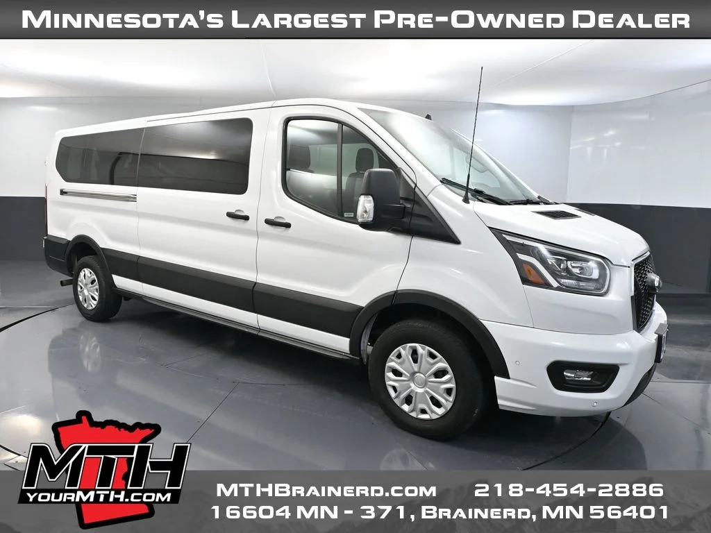 Used 2023 White Ford XLT image 1