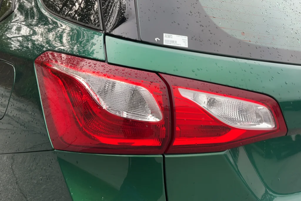 Used 2018 Green Chevrolet LS image 29