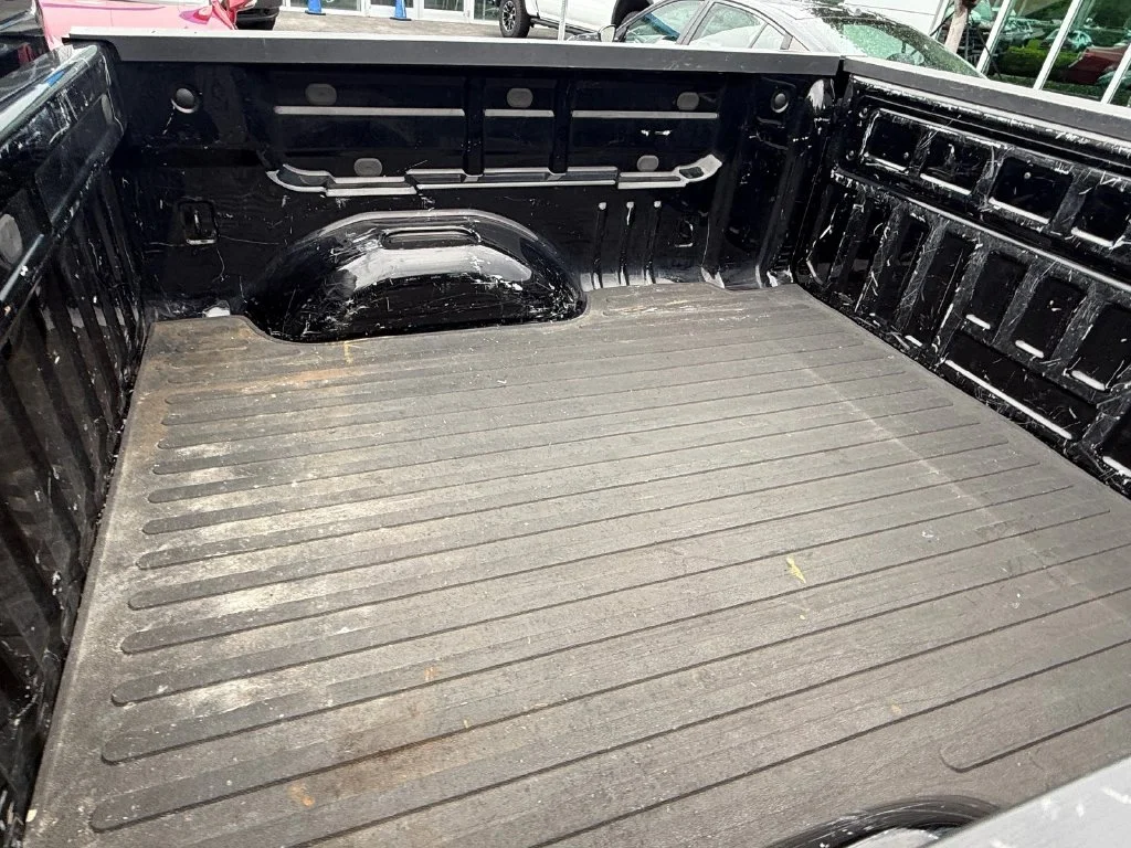 Used 2022 Black Chevrolet LT image 14