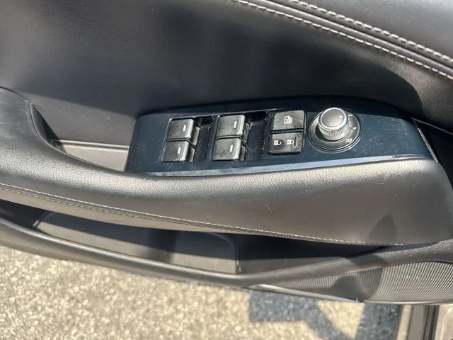 Used 2018 Silver Mazda Grand Touring Reserve image 27