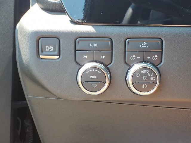 Used 2025 Onyx Black GMC Elevation image 14