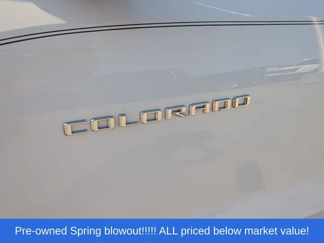 Used 2025 White Chevrolet Trail Boss image 13