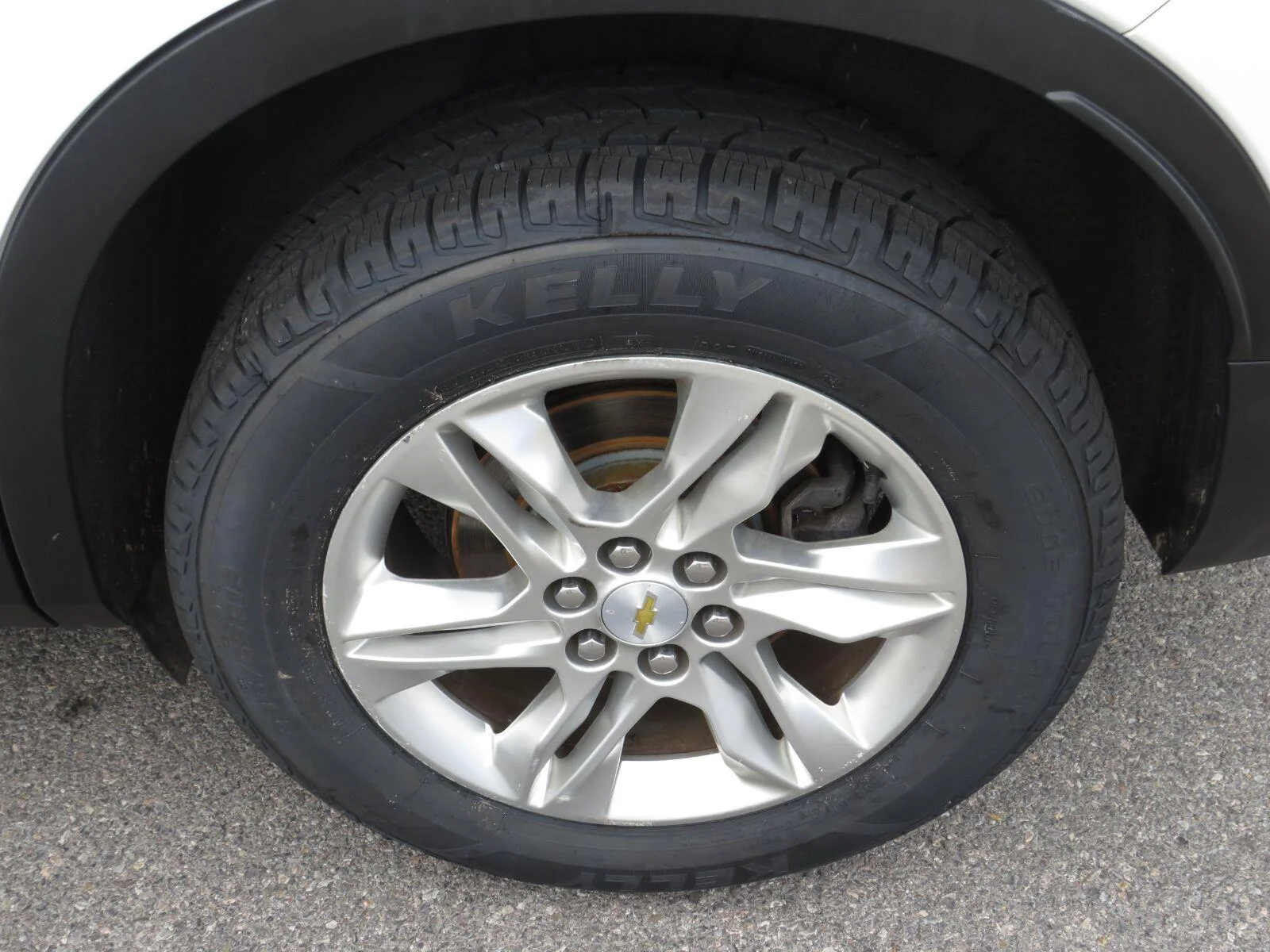 Used 2019 SUMMIT WHITE Chevrolet 4DR AWD LT image 11