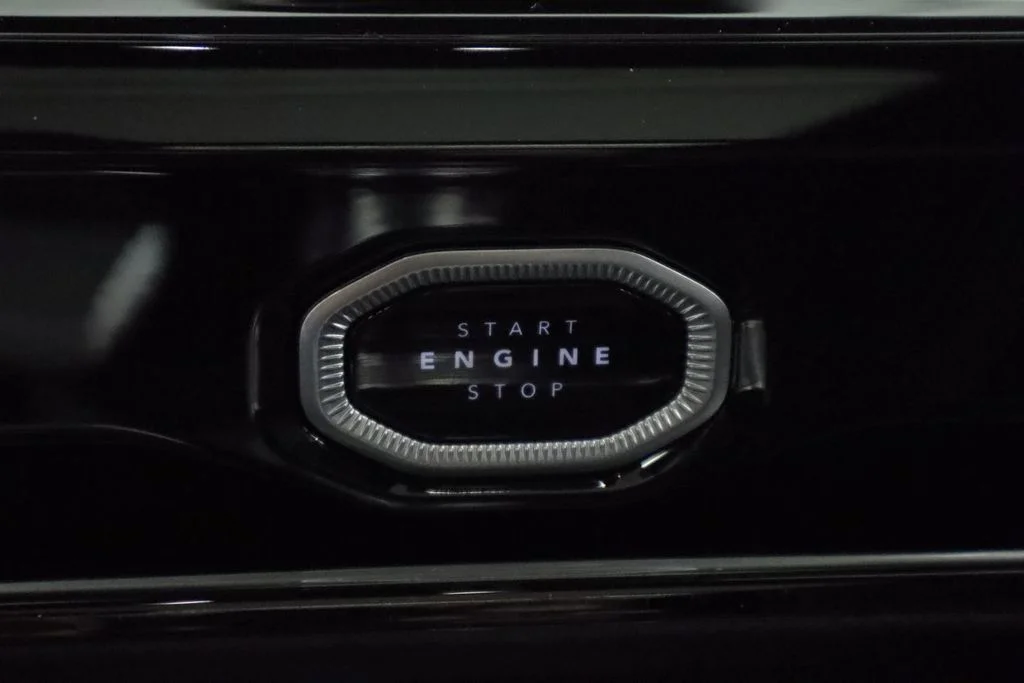 New 2026 Bright White Clearcoat Jeep Limited image 20