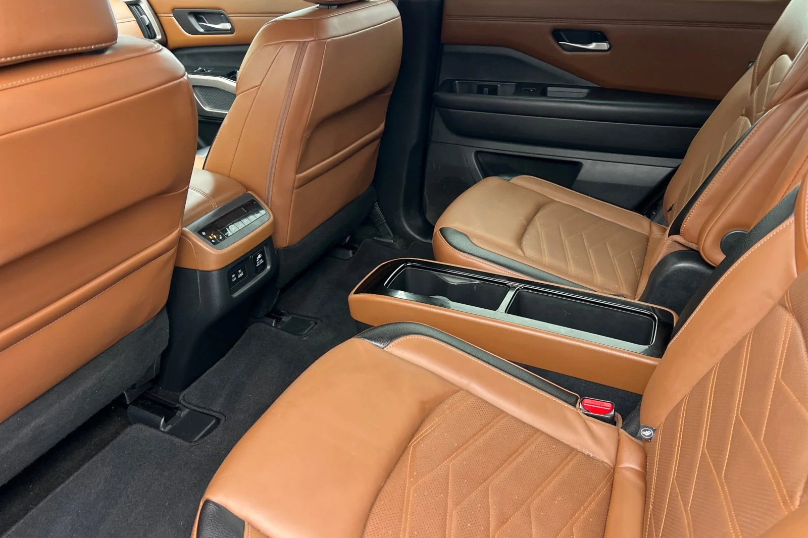 Used 2024 Boulder Gray Pearl Nissan Platinum image 12