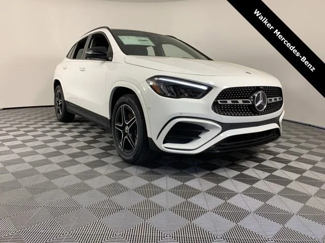 New 2025 Polar White Mercedes-Benz GLA 250 image 43