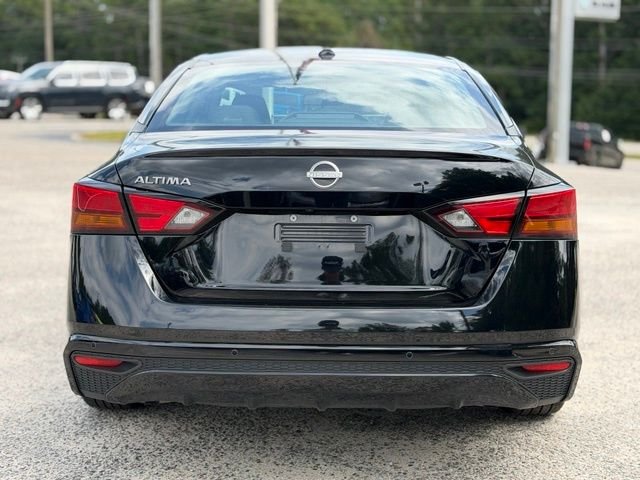 Used 2025 Black Nissan 2.5 SV image 6