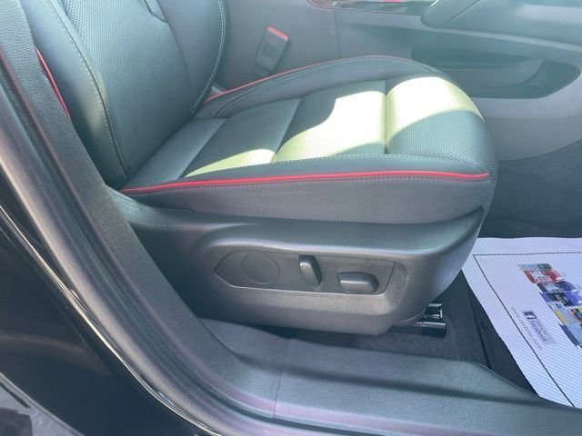 Used 2023 Black Buick Essence image 19