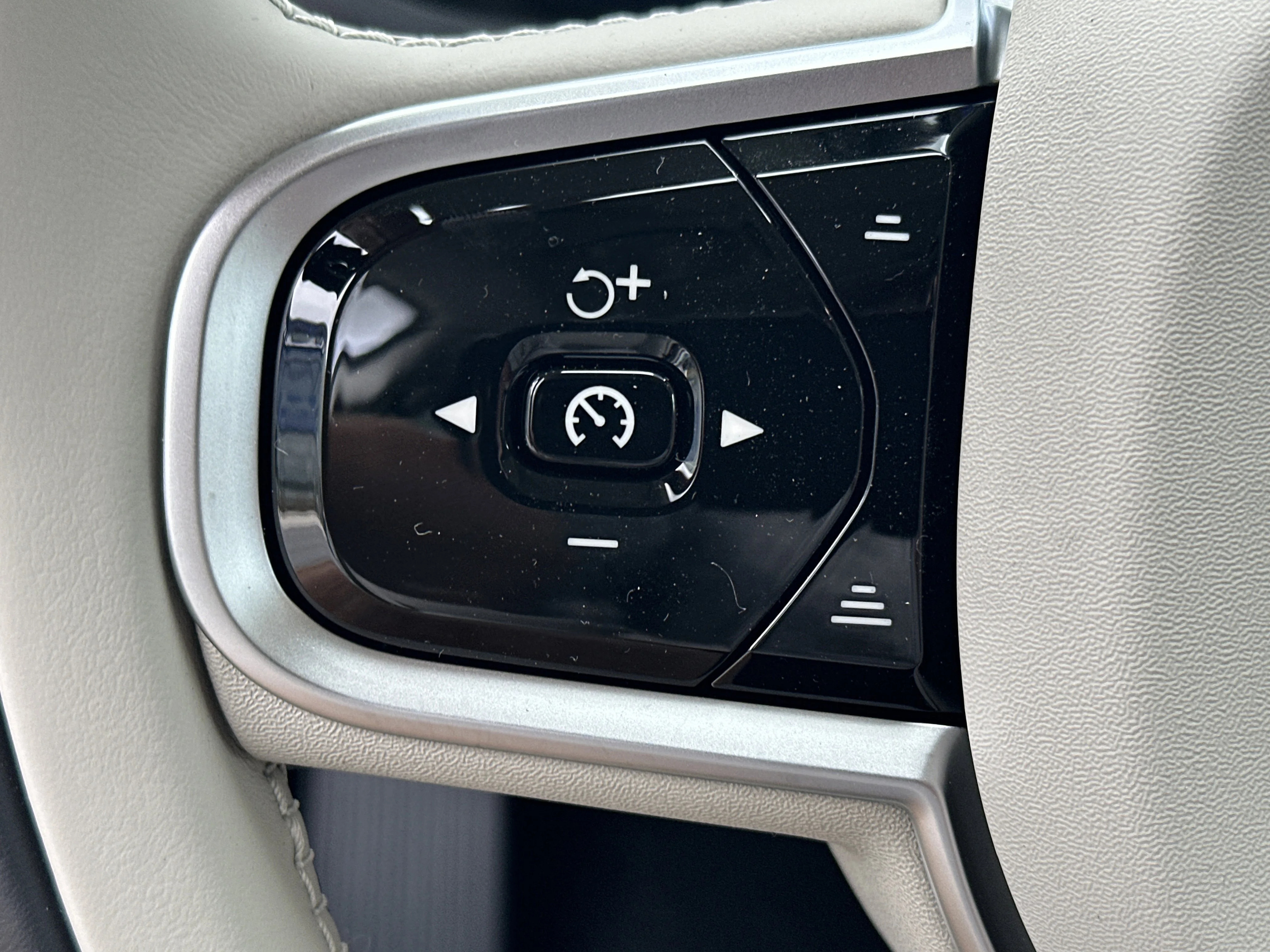 2026 Volvo V60 Cross Country Plus - Photo 19