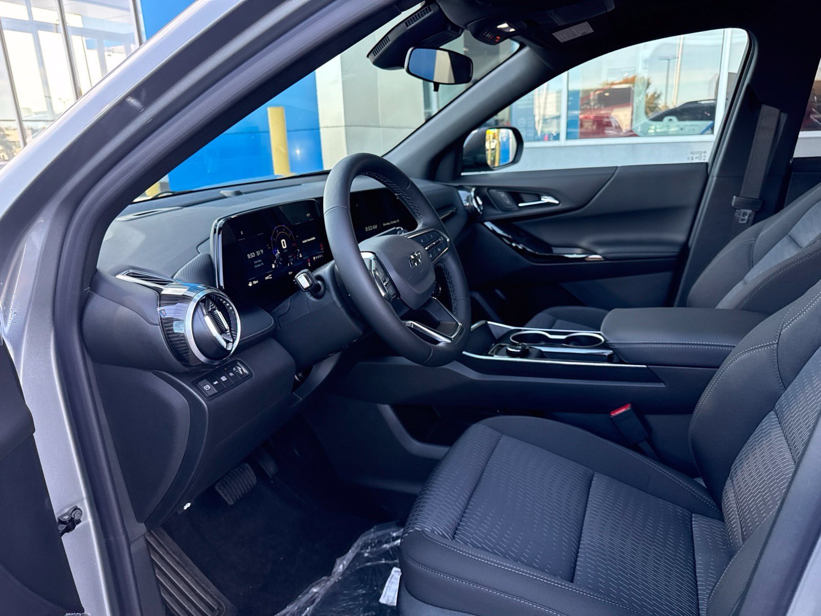 2027 Chevrolet Equinox LT - Photo 15