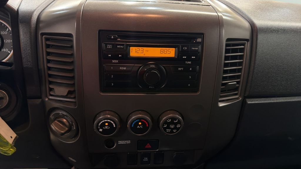 Used 2015 Gray Nissan SV image 11