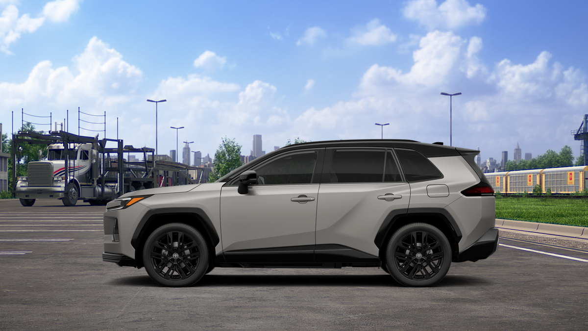 New 2026 Meteor Shower with Midnight Black Metallic roof Toyota XSE image 4