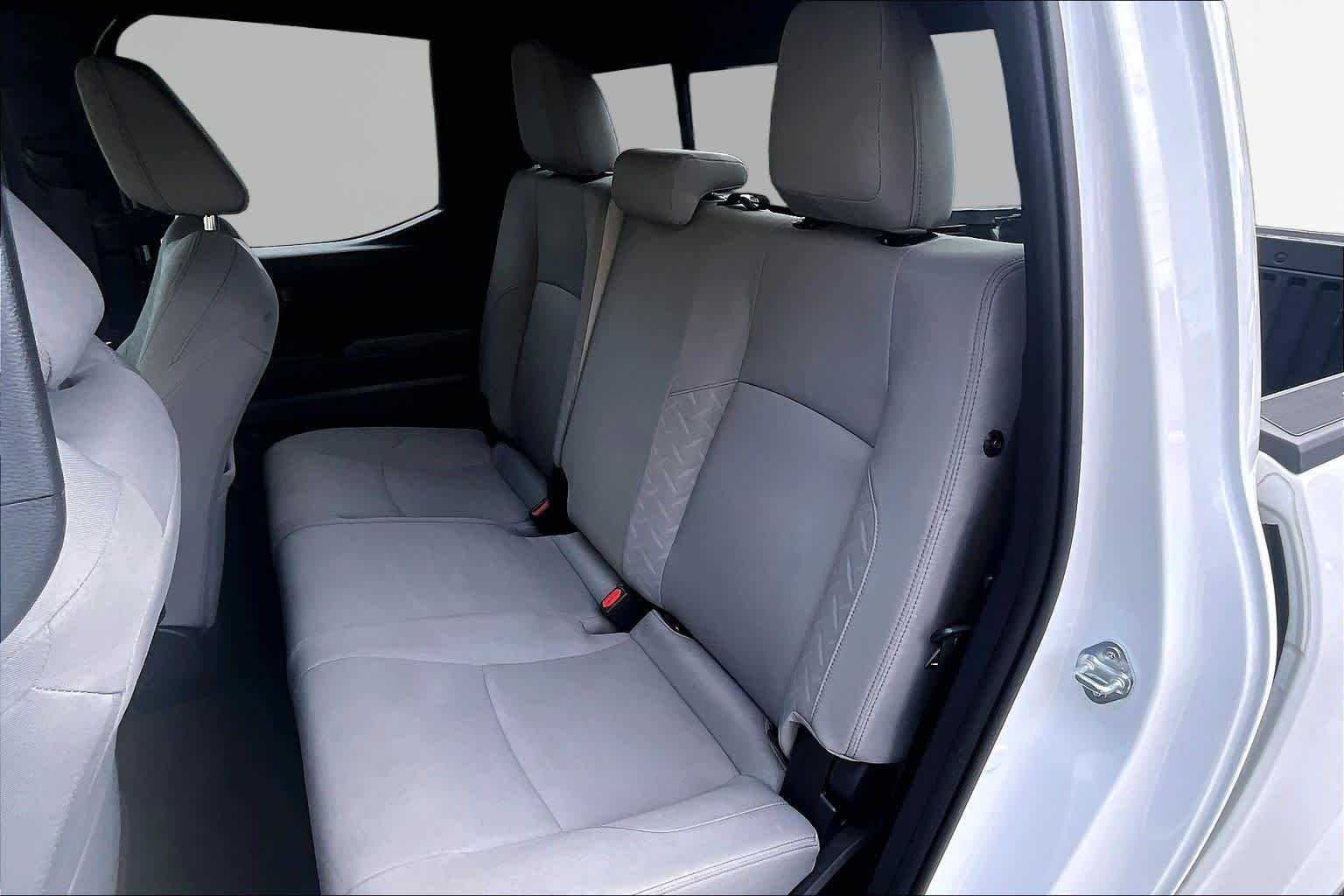 Used 2024 Ice Cap Toyota SR5 image 21