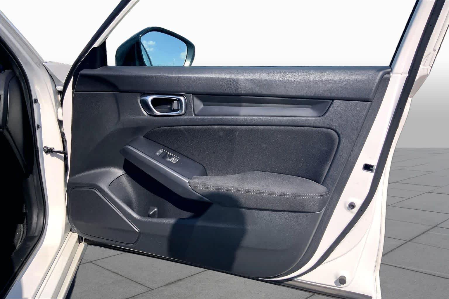 Used 2026 Platinum White Pearl Honda Sport image 22