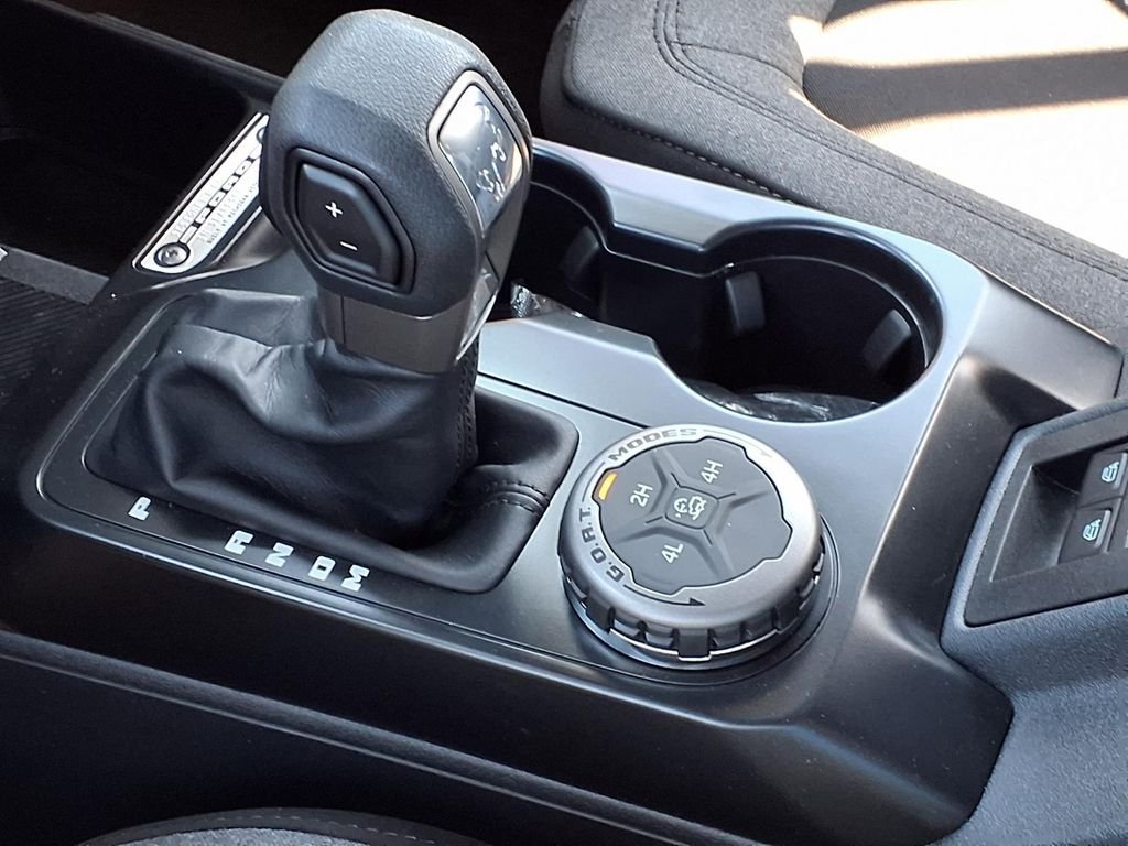 2025 Ford Bronco 4-Door Base - Photo 15