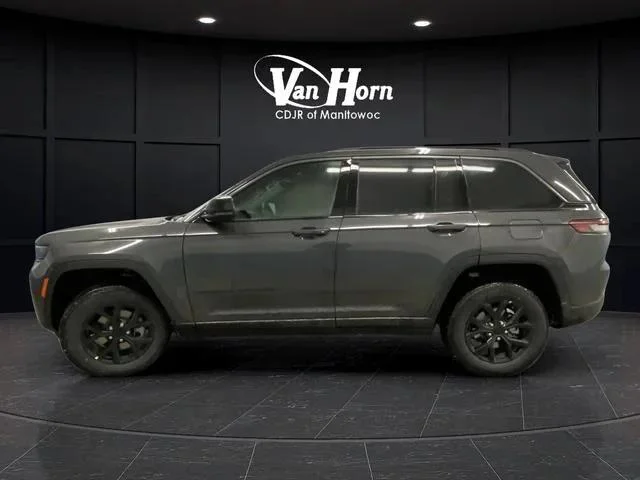 New 2026 Baltic Gray Metallic Clear-Coat Exterior Paint Jeep Laredo image 13