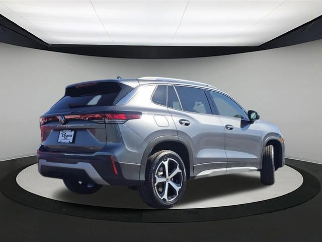 New 2026 Platinum Gray Metallic Volkswagen SE image 7