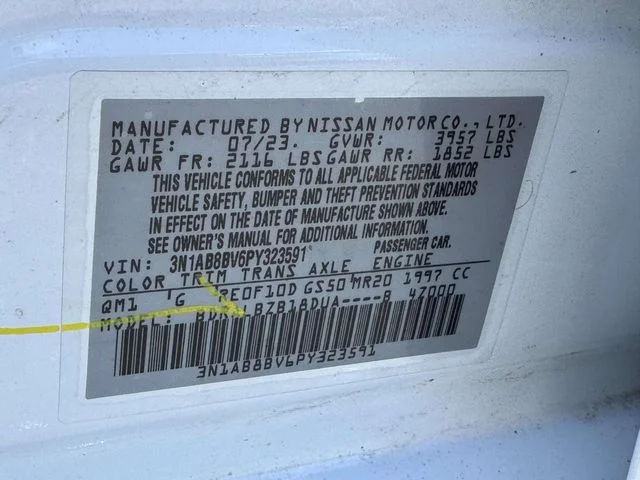 Used 2023 White Nissan S image 31