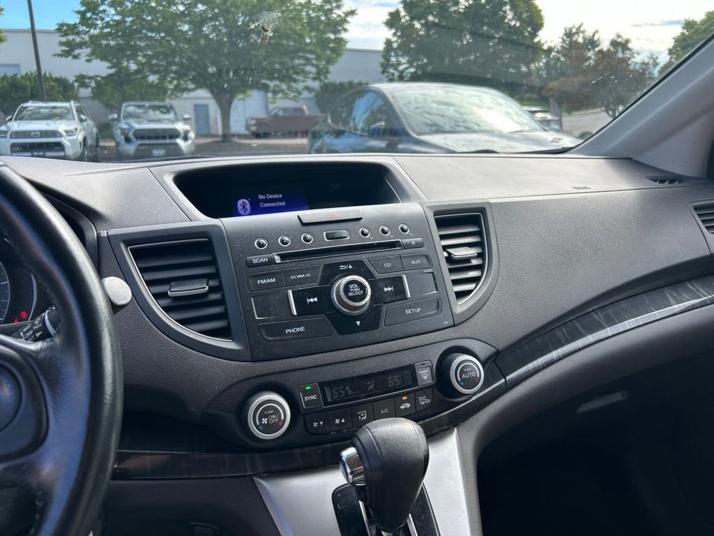 Used 2013 White Honda EX-L image 7