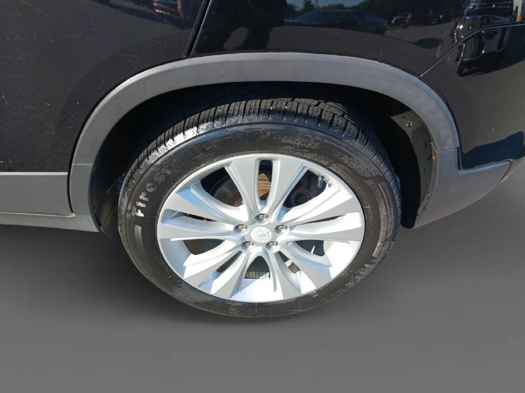 Used 2017 MOSAIC BLACK METALLIC Chevrolet Premier image 8