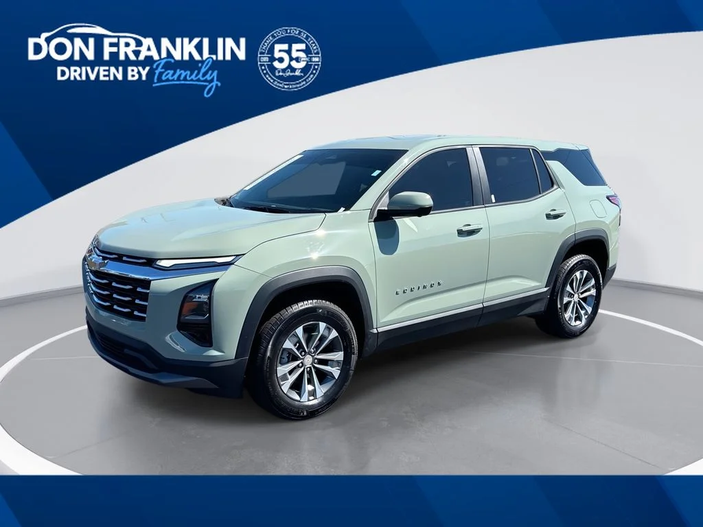 Used 2025 Green Chevrolet LT image 1