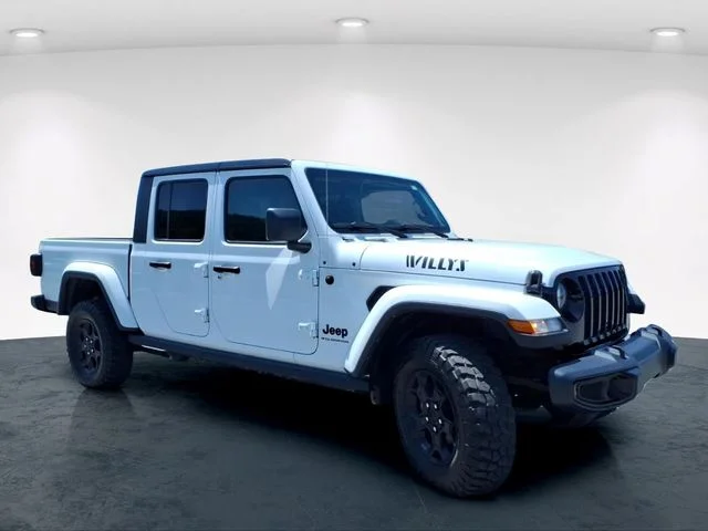 Used 2023 White Jeep Willys image 4