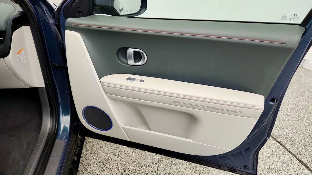 Used 2023 Digital Teal Hyundai SEL AWD image 24