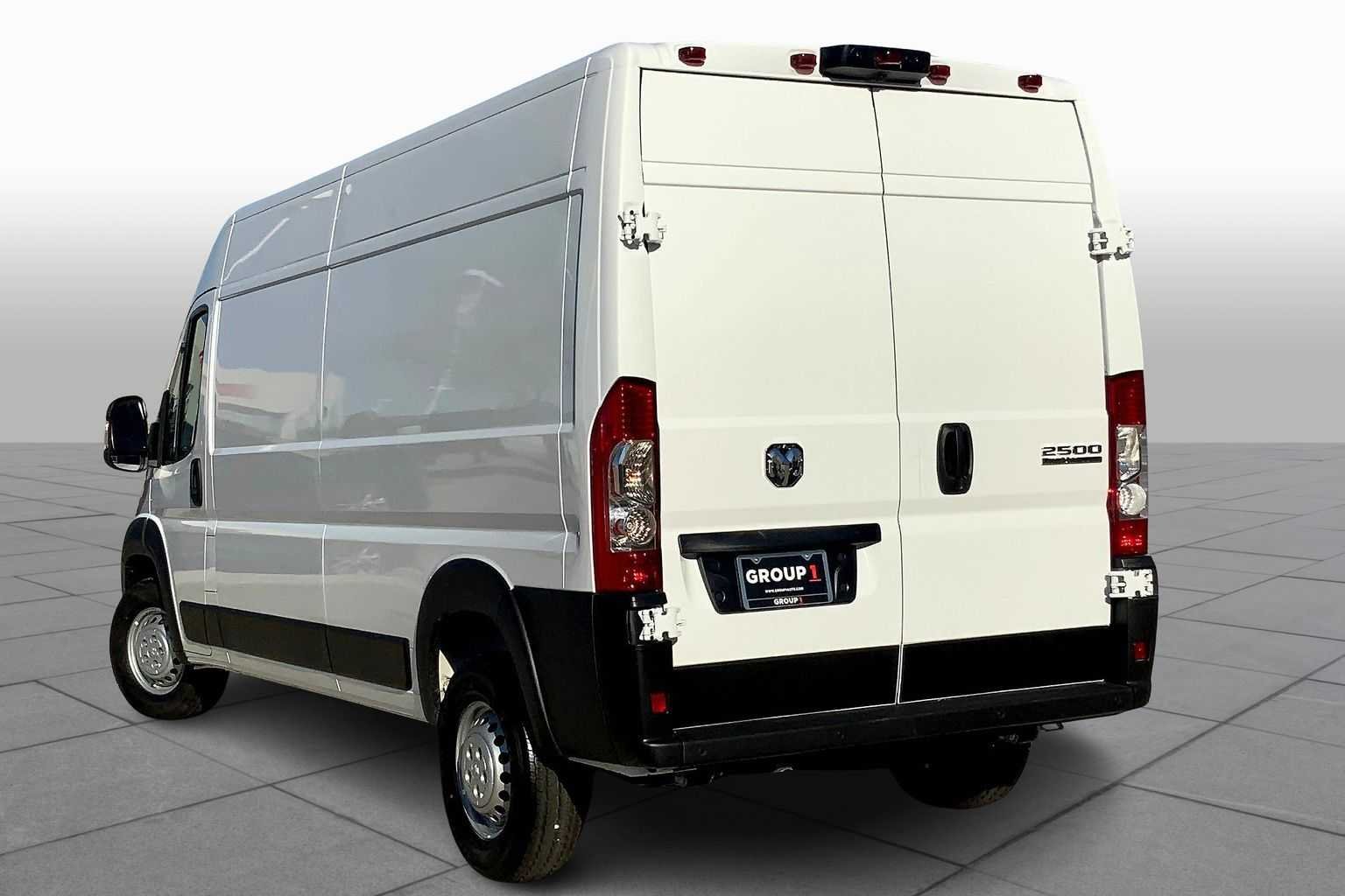 New 2026 Bright White Clear-Coat Exterior Paint RAM Tradesman image 12