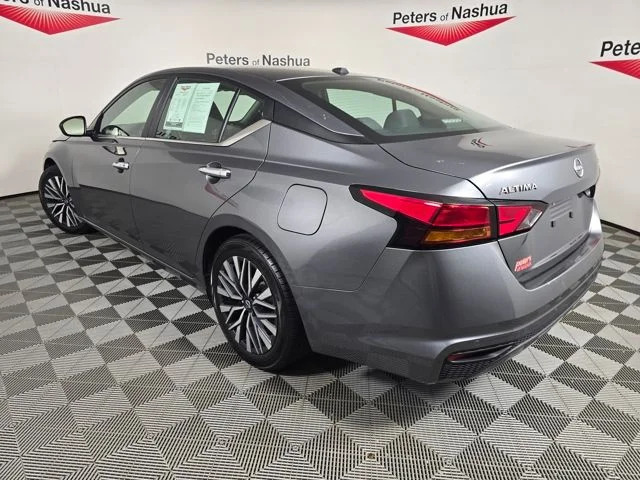 Used 2024 Gray Nissan 2.5 SV image 28