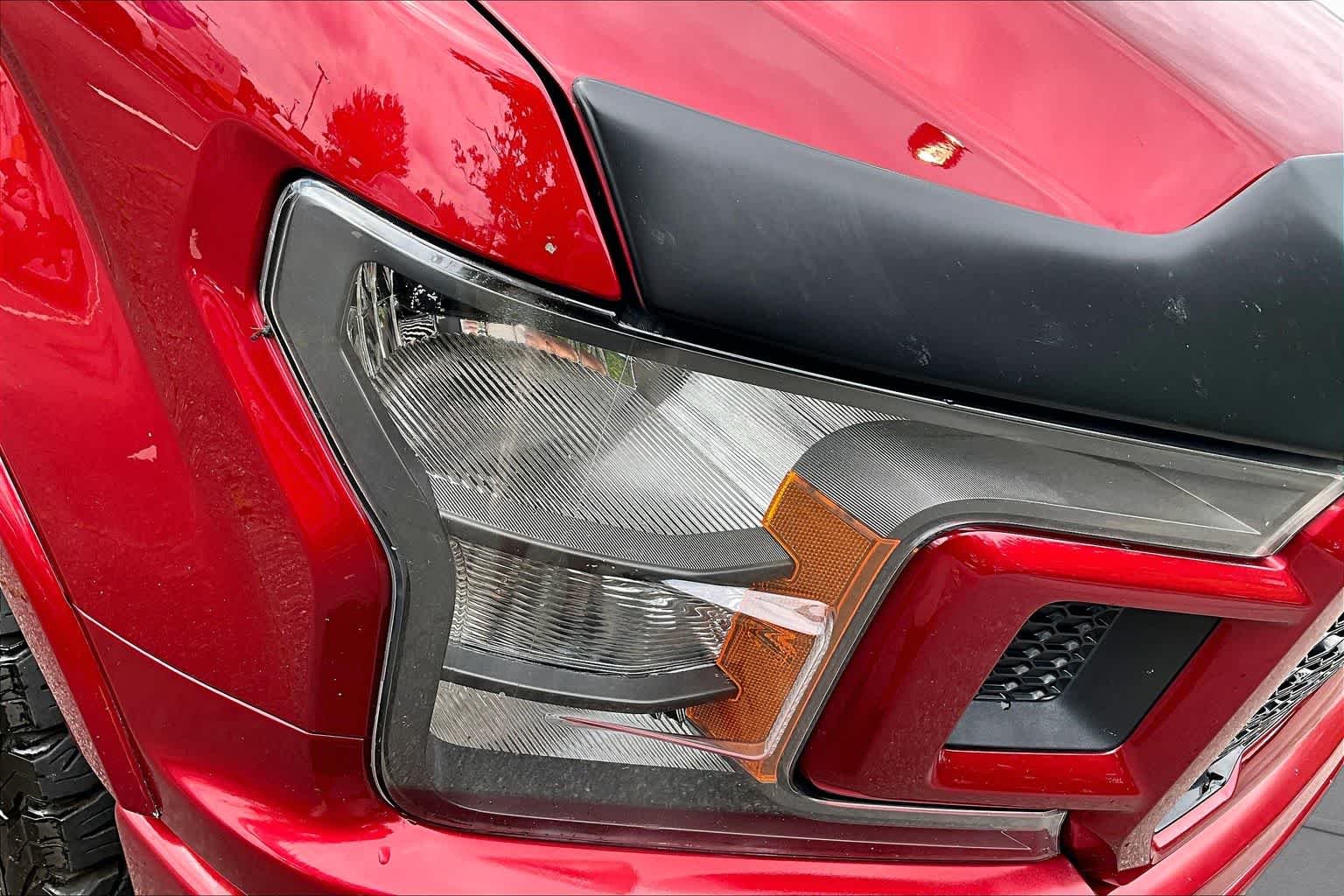 Used 2018 Ruby Red Metallic Tinted Clearcoat Ford XLT image 26
