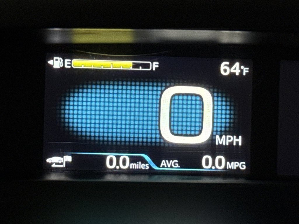Used 2017 Pearl Toyota Four image 29