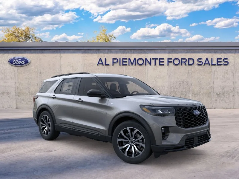 New 2026 Carbonized Gray Metallic Ford ST-Line image 7
