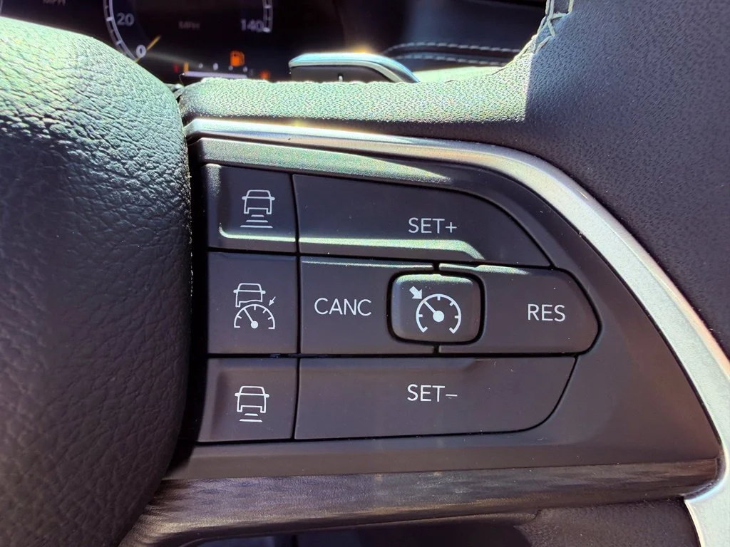 Used 2024 White Jeep Altitude X image 18