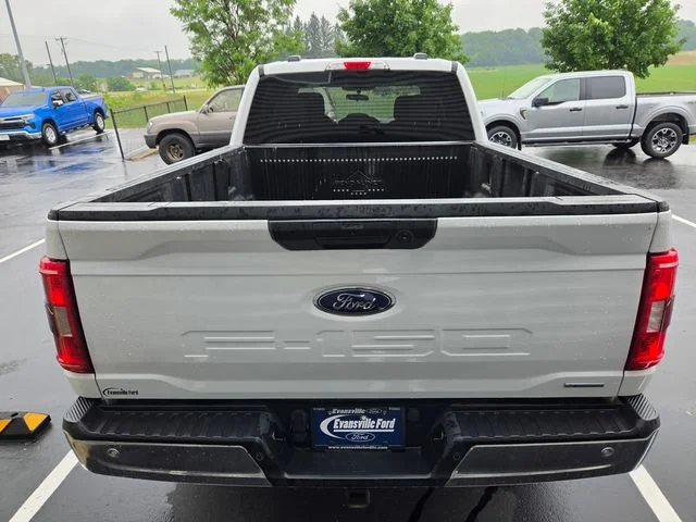 Used 2022 Oxford White Ford XLT image 5