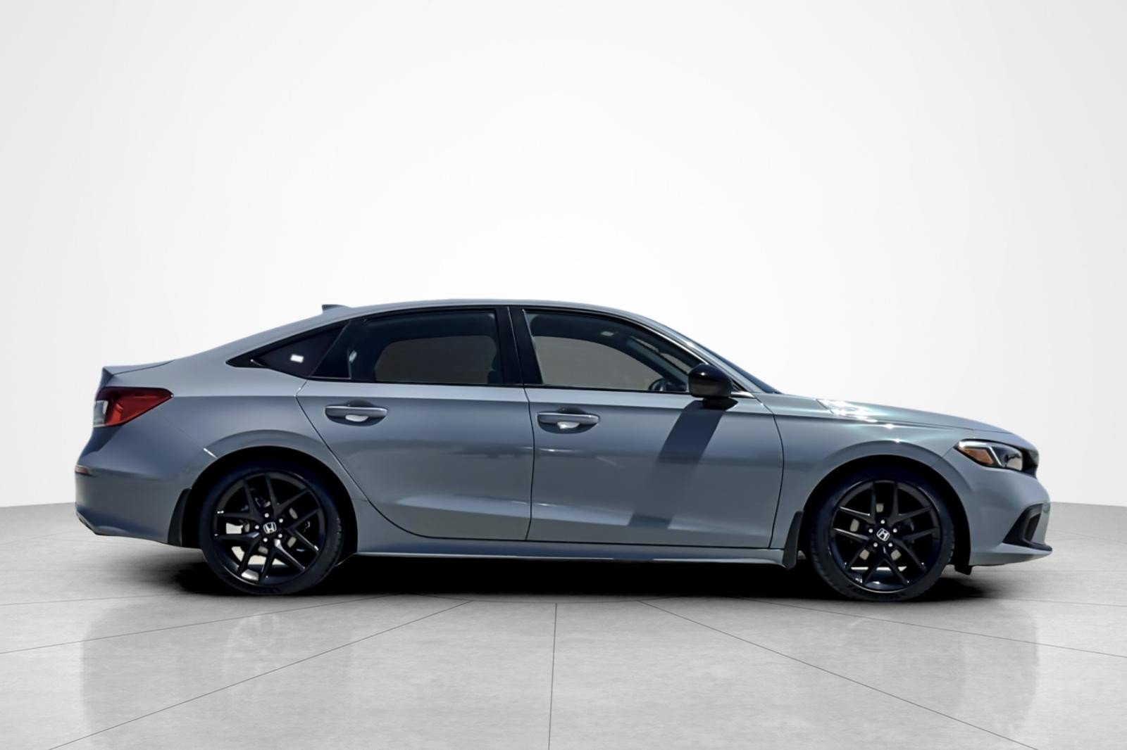 Used 2022 Sonic Gray Pearl Honda Sport image 6