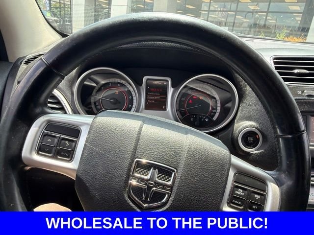 Used 2016 Silver Dodge SXT image 11