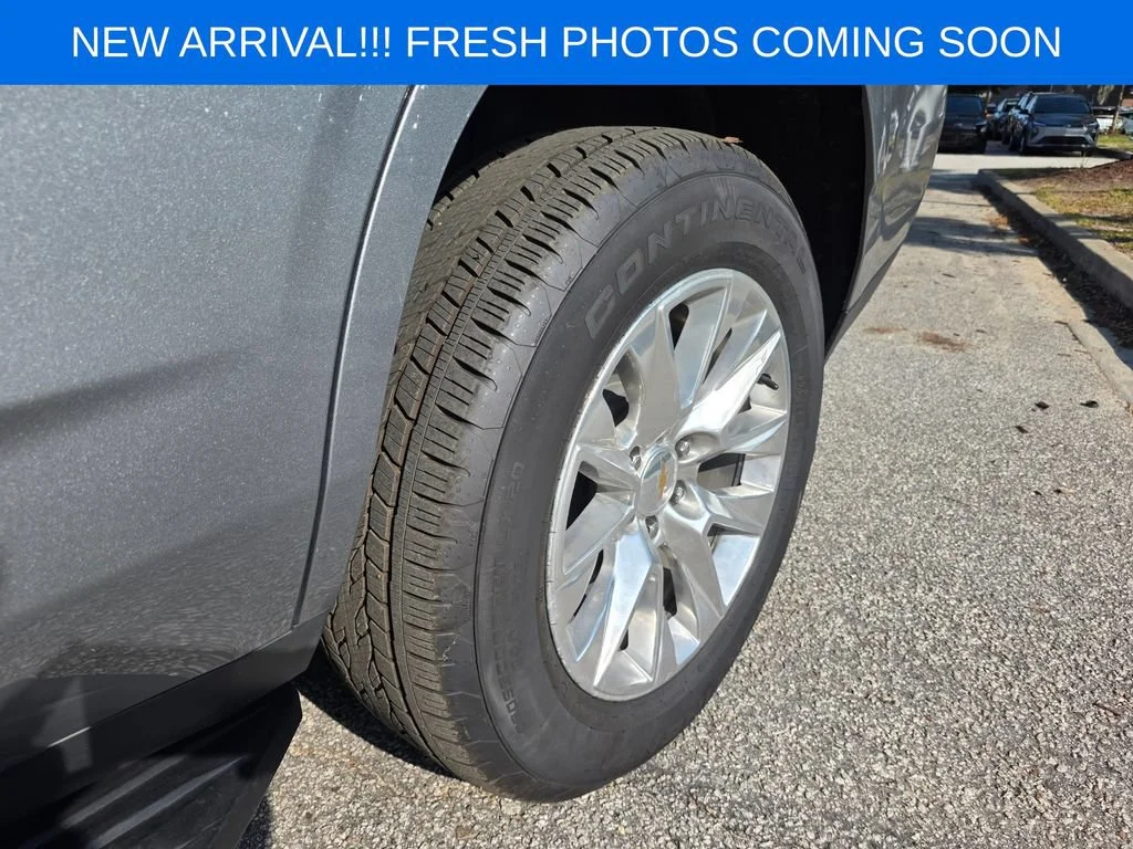 Used 2025 Sterling Gray Metallic Chevrolet Premier image 7