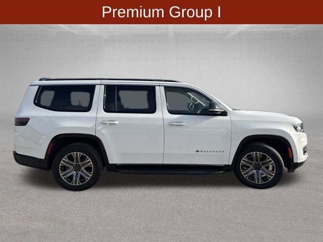 Used 2024 White Jeep Base image 5