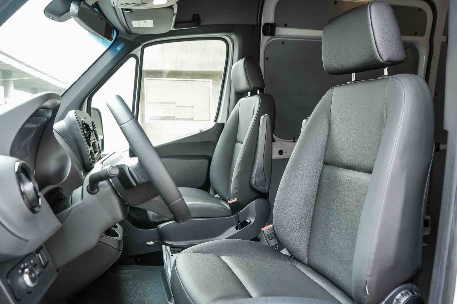 New 2026 Arctic White Mercedes-Benz Cargo 144WB High Roof RWD 2.0L I4 Diesel Turbo SO image 17