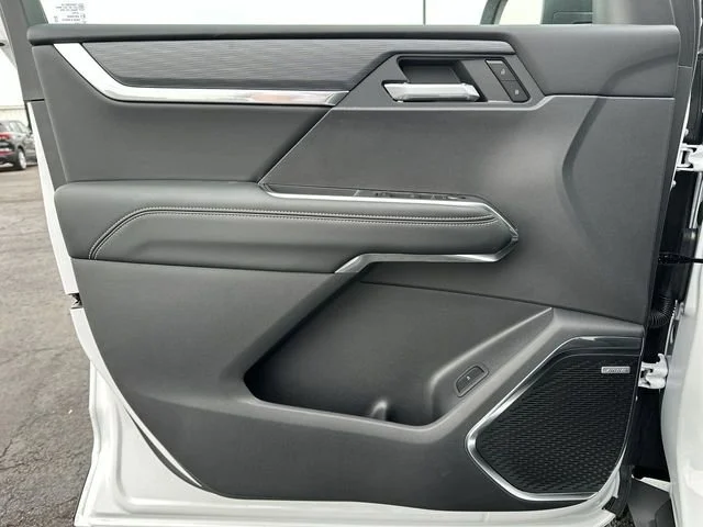 New 2026 Summit White GMC Elevation image 22