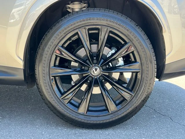 Used 2024 Atomic Silver Lexus 350 F SPORT Handling image 12