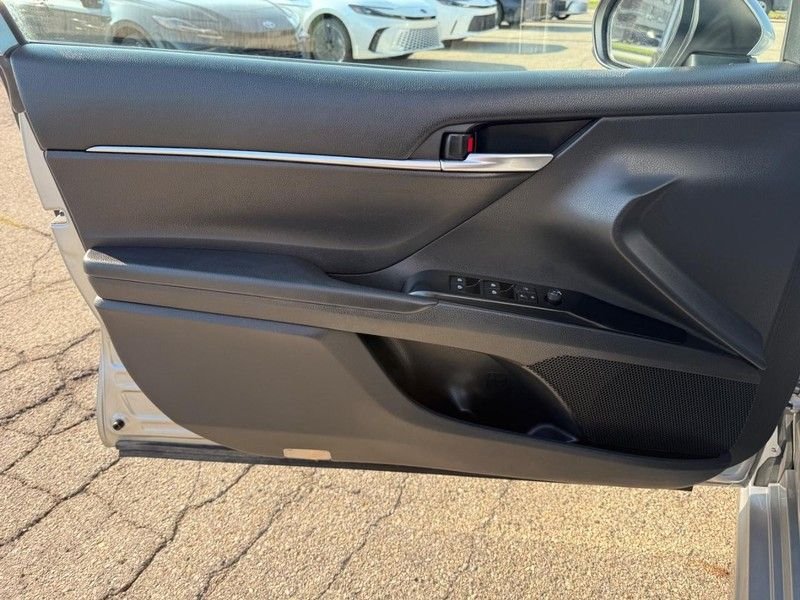 Used 2019 Celestial Silver Metallic Toyota SE image 19