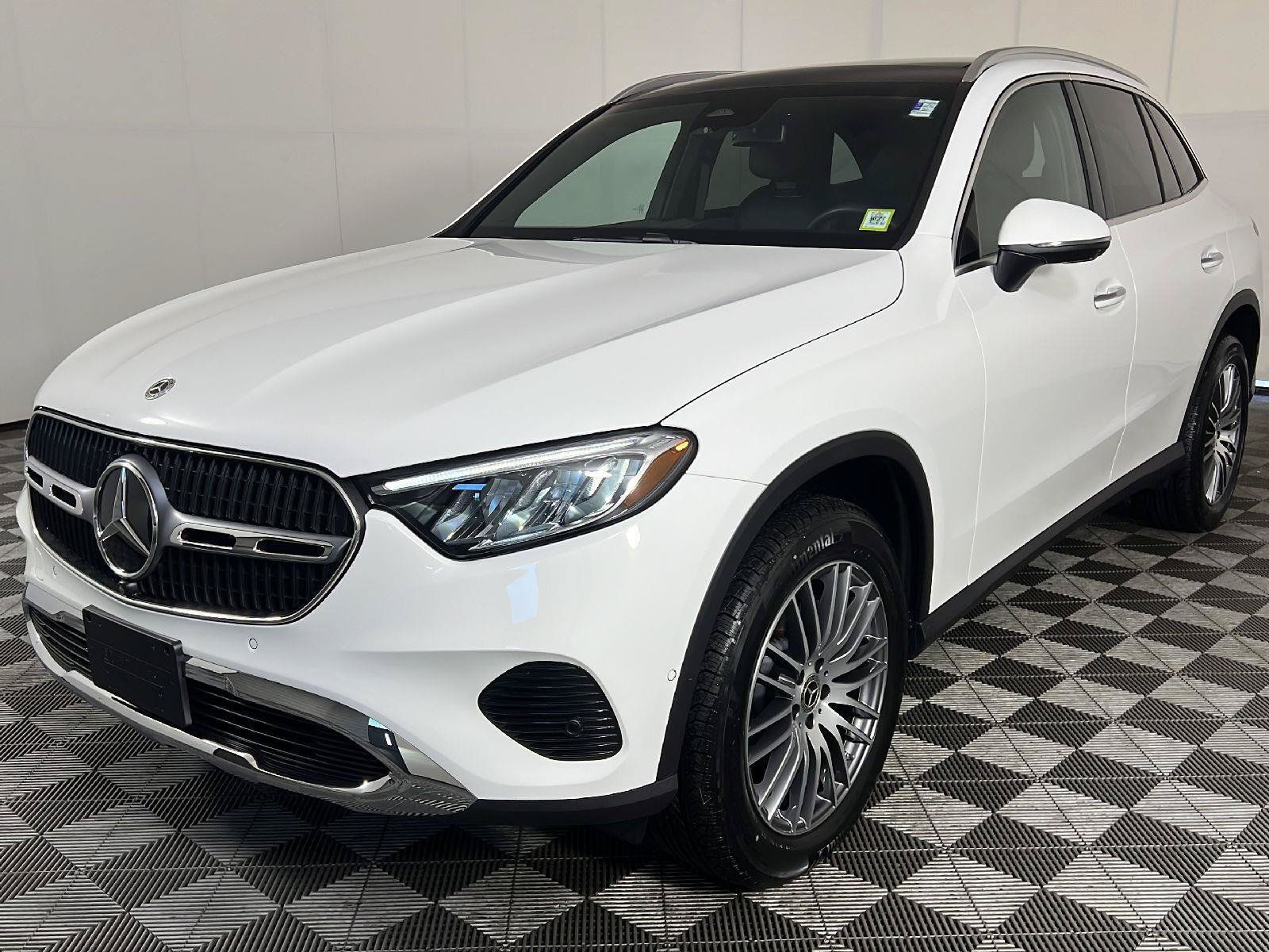 New 2026 Polar White Mercedes-Benz GLC 300 image 76