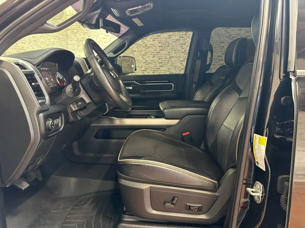 Used 2022 Black Ram Laramie image 23
