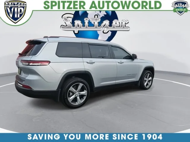 Used 2021 Silver Jeep Limited image 9