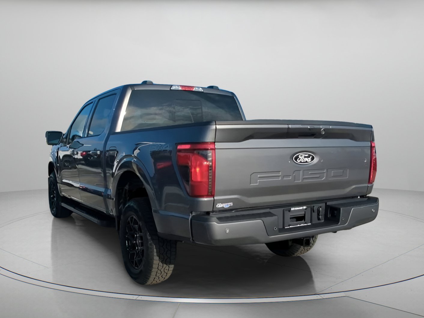 New 2026 Carbonized Gray Metallic Ford XLT image 19