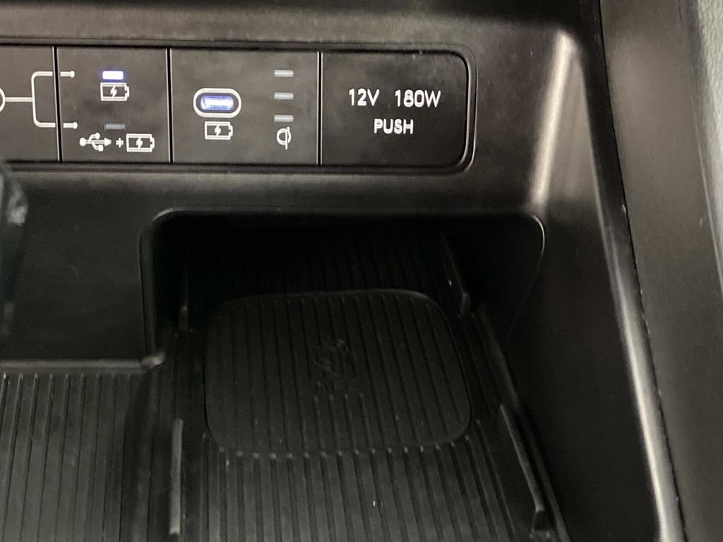Used 2025 Gray Hyundai SEL image 23