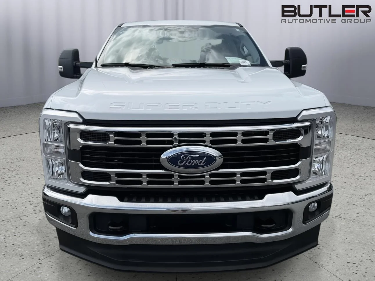 Used 2025 Oxford White Ford XLT image 11
