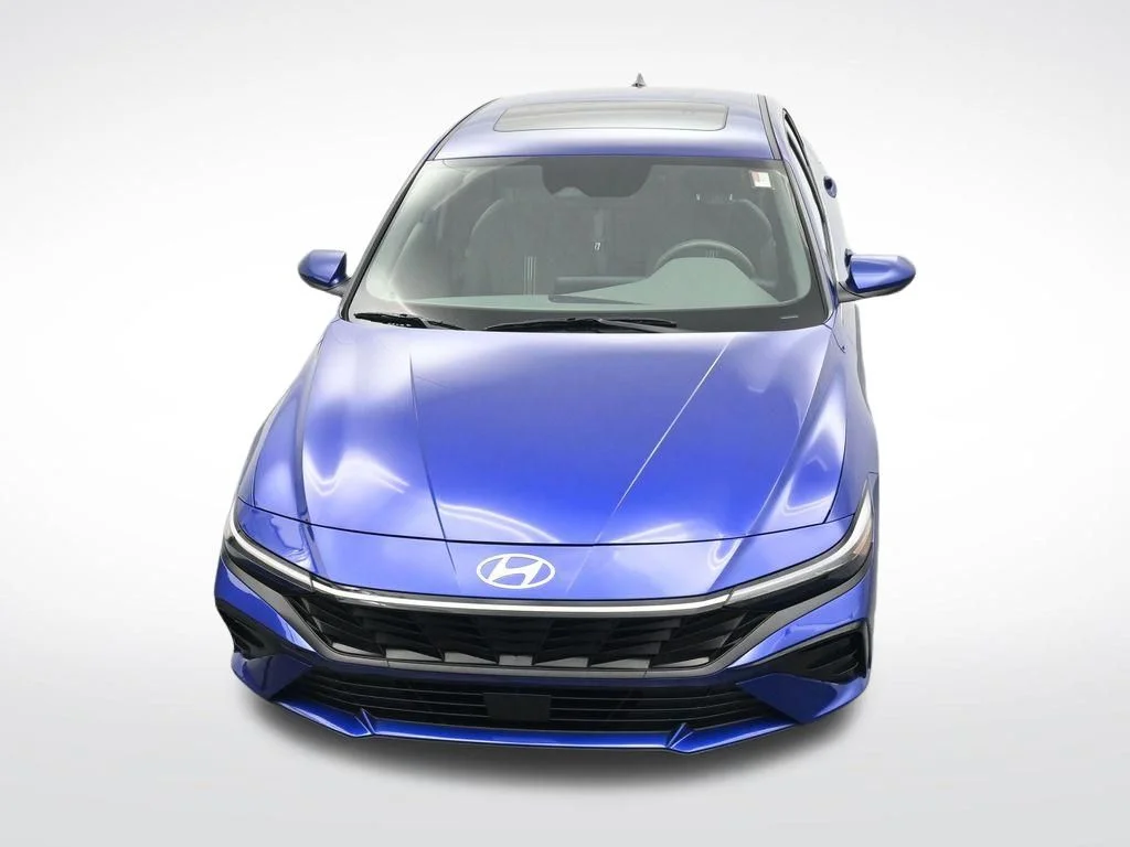 Used 2025 Blue Hyundai SEL Convenience image 21