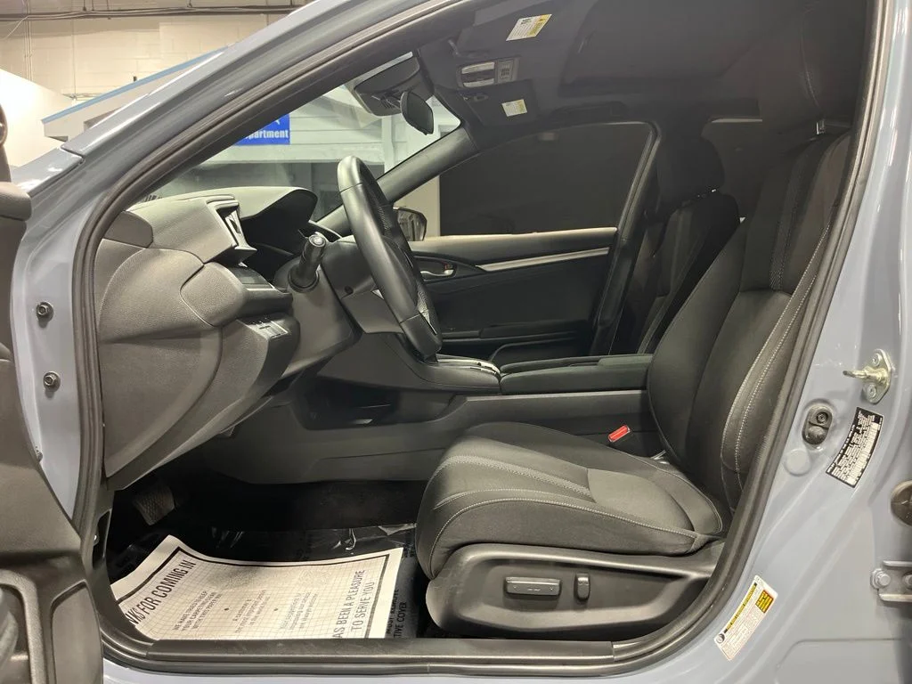 2021 Honda Civic Hatchback EX - Photo 11